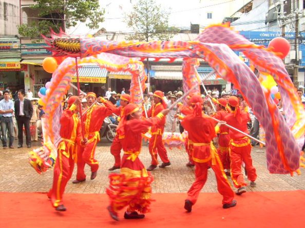 Mua lan trung thu- Múa lân trung thu tại TPHCM.